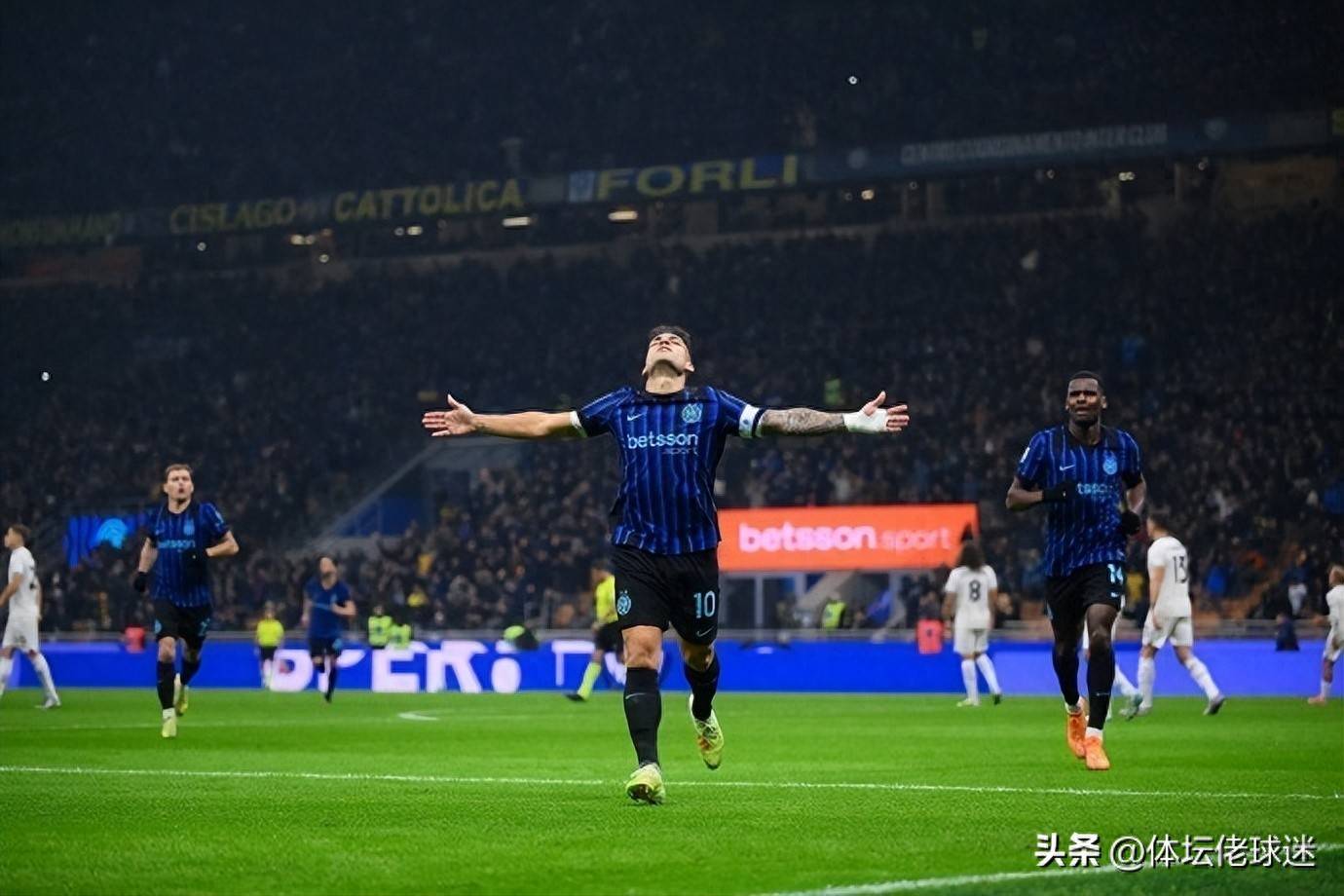 IM电竞_劳塔罗跑位意识出色(劳塔罗 身高)