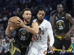 IM电竞_包含勇士NBA击败国王，库里三分制胜的词条