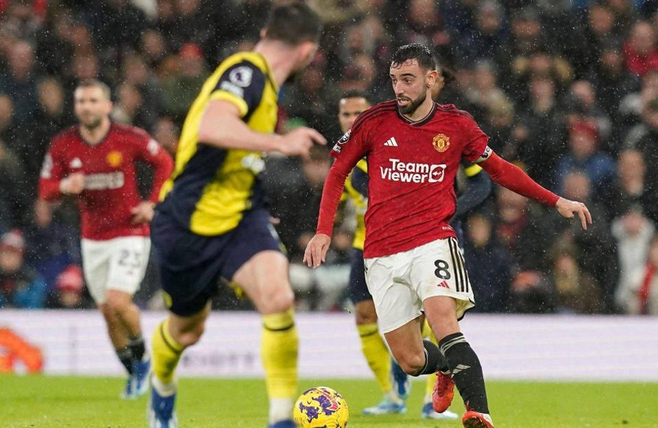 曼联英超战胜伯恩茅斯拉什福德单刀建功(曼联对阵伯恩利)